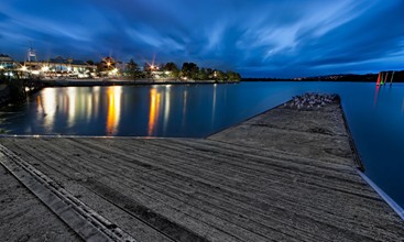 Lake Ginninderra II